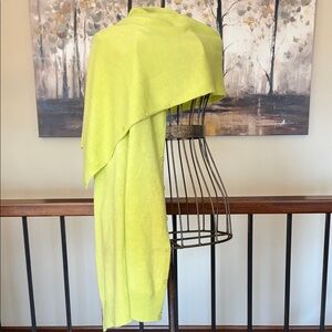 NWT Noëlle The Bordeaux Wrap Spring Collection Color Lime Super Soft Versatile
